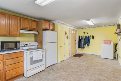 17 Ethan Allen Dr, Canaan, VT 05903 - photo 6