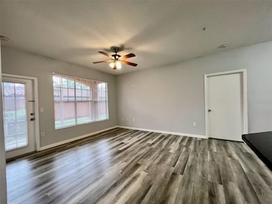 5566 Metrowest Blvd unit 2-105, Orlando, FL 32811 - photo 6
