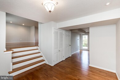 4402 Jayson Ln, Annandale, VA 22003 - photo 2