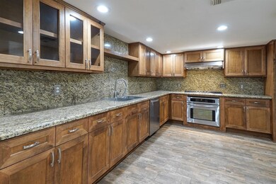 11503 Sagevalley Dr, Houston, TX 77089 - photo 6