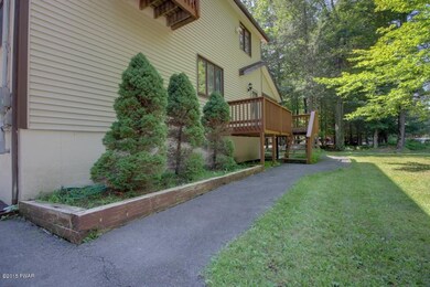 459 Underwood Ln, Lake Ariel, PA 18436 - photo 4