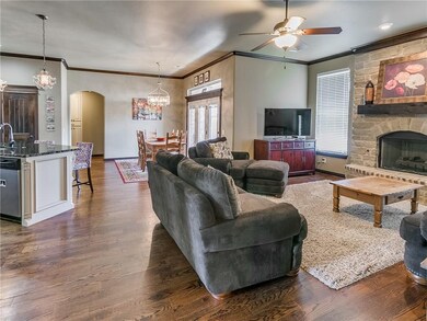 1104 Samantha Ln, Moore, OK 73160 - photo 7