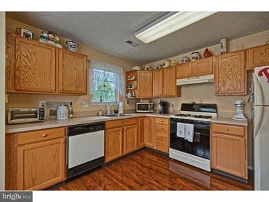 116 Avocet Ln, West Deptford, NJ 08086 - photo 6