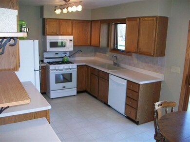 106 Village View Ct, Oregon, WI 53575 - photo 7