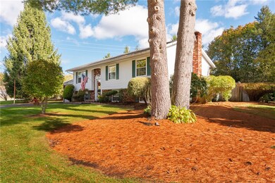 12 Lisa Ann Cir, Greenville, RI 02828 - photo 3