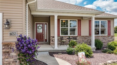 16757 Fox Ridge Dr, Effingham, IL 62401 - photo 2