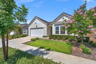 2062 N Osmun Ave, Clovis, CA 93619 - photo 2