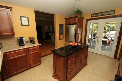 9866 Blackwell Rd, Central Point, OR 97502 - photo 5