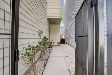 3803 Olde Bourbon Ln, Houston, TX 77018 - photo 2