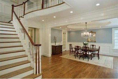 45 Cedar Rd, Chestnut Hill, MA 02467 - photo 3