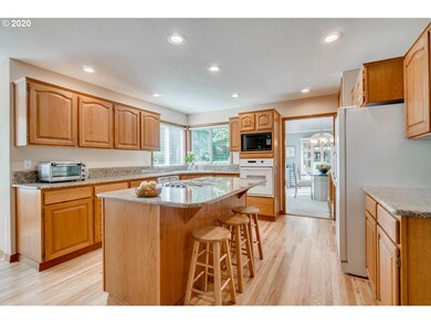 Kitchen-Cooking Island