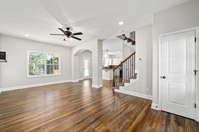 SAMPLE PHOTO; STYLES, SELECTIONS, AND COLORS MAY VARY.