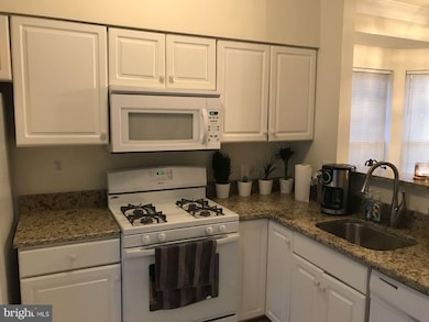 4100 Ashmere Cir, Dumfries, VA 22025 - photo 3