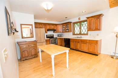 228 Lower Moulton Ln, Stowe, VT 05672 - photo 7