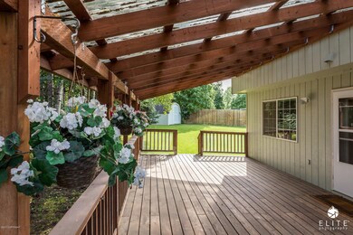 2827SnugHarborCir(5of28)