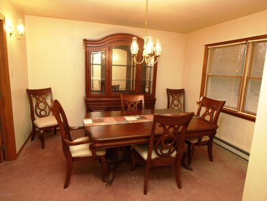Dining Room (2)