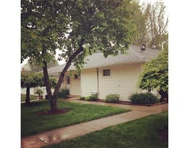 80 Damon Rd unit 8201, Northampton, MA 01060 - photo 3