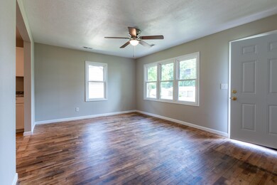 3021 W. Lincoln, Spfd, MO-6