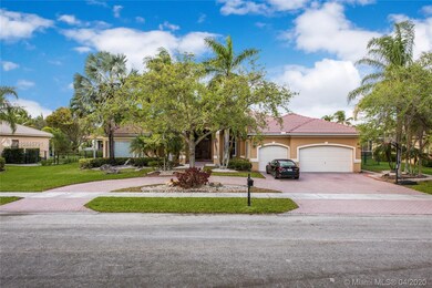 13311 SW 44th St, Davie, FL 33330 - photo 2
