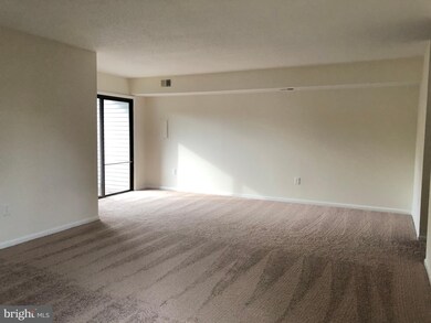 2574 Fox Ridge Ct unit 25, Woodbridge, VA 22192 - photo 4