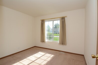 1112 Sawmill Ln, Algonquin, IL 60102 - photo 5