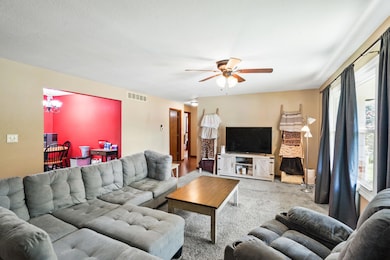 6_807 w worley st-06