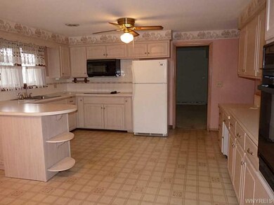 717 Shad St, North Tonawanda, NY 14120 - photo 6