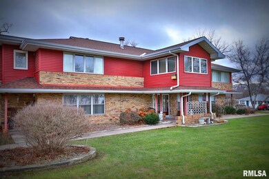 5217 N Prospect Rd unit 1-4, Peoria, IL 61614 - photo 4