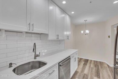 82 Amberly Dr unit K, Manalapan, NJ 07726 - photo 7