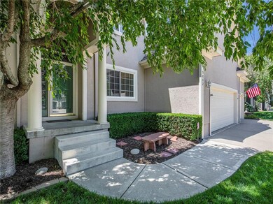 3812 SW Sandstone Dr, Lees Summit, MO 64082 - photo 2