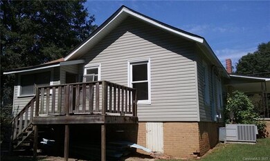 Siding replaced within last 3 years.