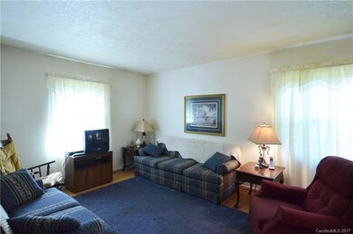 17 Melton Rd, Candler, NC 28715 - photo 3