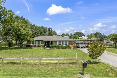 264 S Meadows Dr, Decatur, TX 76234 - photo 2