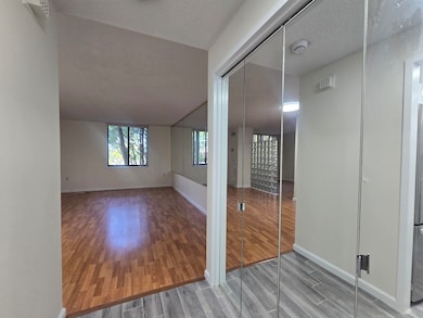 133 Harmon Cove Tower unit 133, Secaucus, NJ 07094 - photo 5