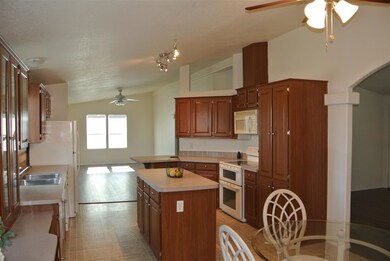 13128 E 47th St, Yuma, AZ 85367 - photo 5