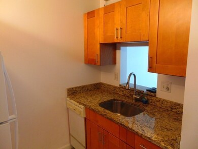 Edgewater Place Condominiums unit 621, Quincy, MA 02171 - photo 6