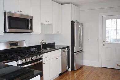 252 Ash St unit 4, Waltham, MA 02453 - photo 5