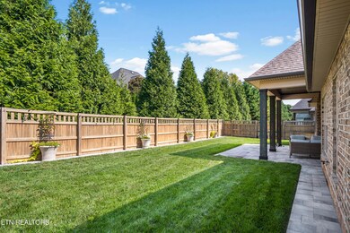 Level & Fenced Rear Yard