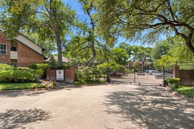 8601 Park Ln unit 221B, Dallas, TX 75231 - photo 2