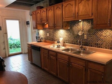 44 N Main St, Castleton On Hudson, NY 12033 - photo 5