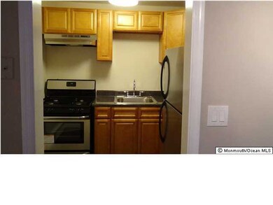 119 Morristown Rd unit 220A, Matawan, NJ 07747 - photo 2