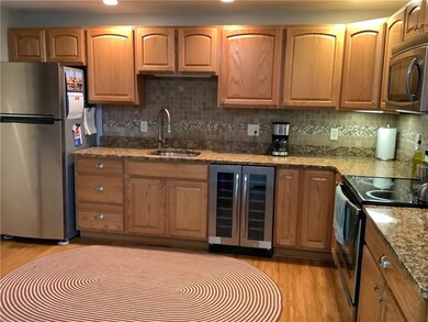 High Rocks Condominiums unit 323, North Smithfield, RI 02896 - photo 6