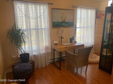 258 Spicebush Dr, East Stroudsburg, PA 18301 - photo 7