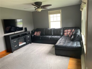 87 Laconia Rd, Cranston, RI 02920 - photo 3