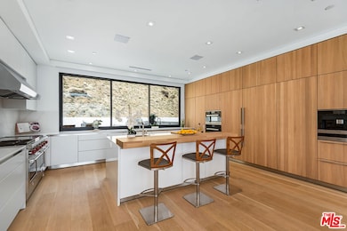 5107 Los Hermosos Way, Los Angeles, CA 90027 - photo 5