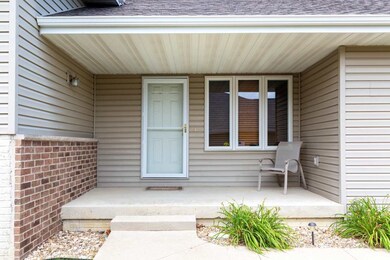 1406 Aspen Dr, Waterloo, IA 50701 - photo 2