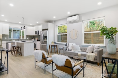 11831 59th Ave S unit C, Seattle, WA 98178 - photo 2