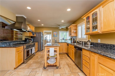 835 California St, El Segundo, CA 90245 - photo 5