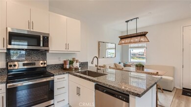 36351 Elizabeth Ln unit Unt 12106, Wildomar, CA 92595 - photo 2