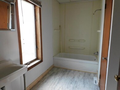 215 N 2nd St, Tomahawk, WI 54487 - photo 7